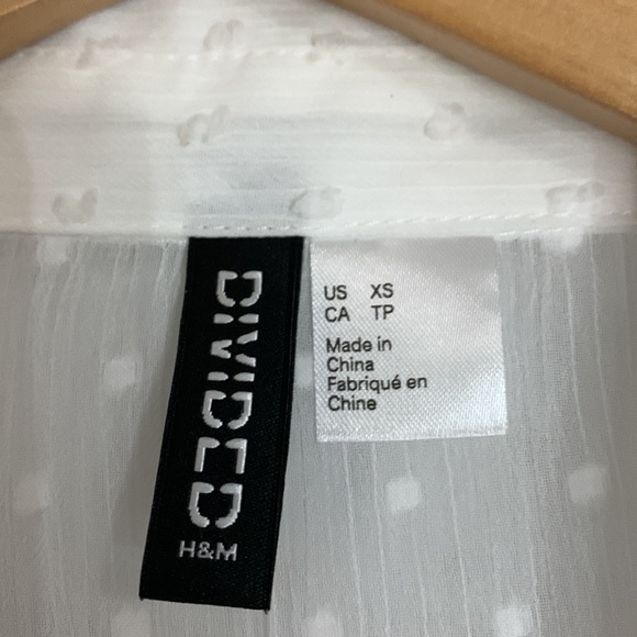 NWT H&M Women's Chiffon See-through Button-down Blouse - Picture 8 of 10